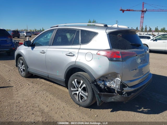12686596 :رقم المزاد ، 2T3BFREV5GW520958 vin ، 2016 Toyota Rav4 Le مزاد بيع