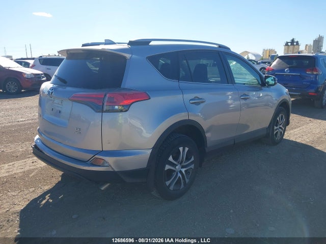 12686596 :رقم المزاد ، 2T3BFREV5GW520958 vin ، 2016 Toyota Rav4 Le مزاد بيع