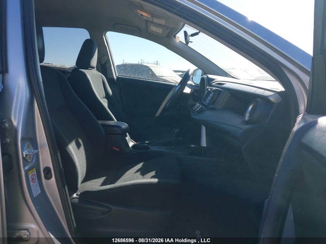 12686596 :رقم المزاد ، 2T3BFREV5GW520958 vin ، 2016 Toyota Rav4 Le مزاد بيع