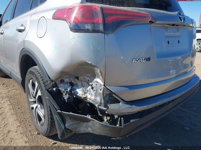 12686596 :رقم المزاد ، 2T3BFREV5GW520958 vin ، 2016 Toyota Rav4 Le مزاد بيع