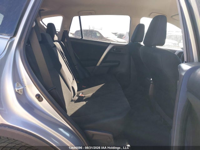 12686596 :رقم المزاد ، 2T3BFREV5GW520958 vin ، 2016 Toyota Rav4 Le مزاد بيع