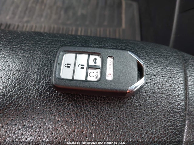12686614 :رقم المزاد ، 1HGCR2F04HA810969 vin ، 2017 Honda Accord Touring مزاد بيع