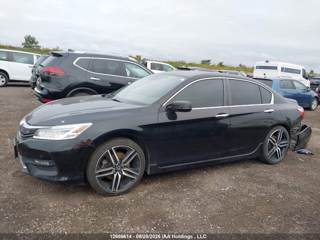 12686614 :رقم المزاد ، 1HGCR2F04HA810969 vin ، 2017 Honda Accord Touring مزاد بيع