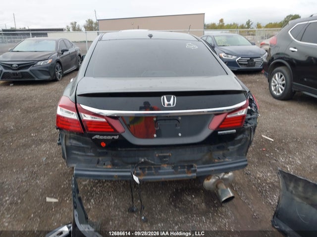 12686614 :رقم المزاد ، 1HGCR2F04HA810969 vin ، 2017 Honda Accord Touring مزاد بيع