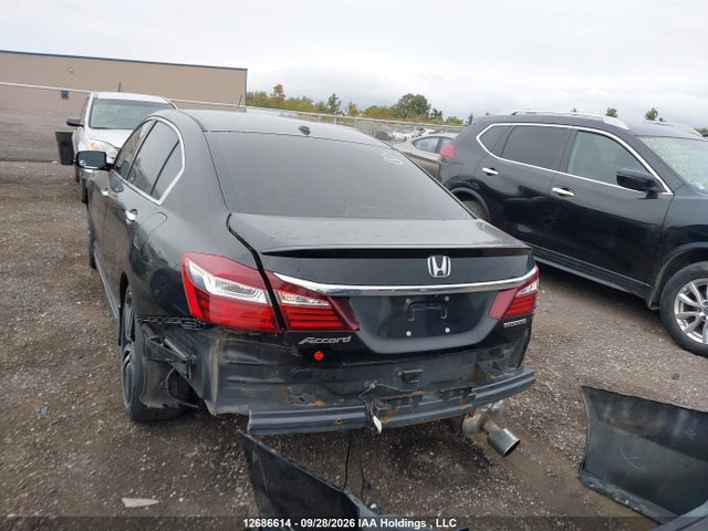 12686614 :رقم المزاد ، 1HGCR2F04HA810969 vin ، 2017 Honda Accord Touring مزاد بيع