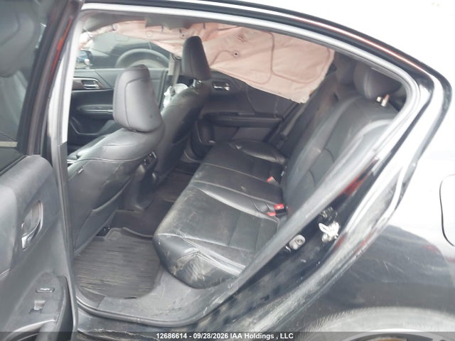 12686614 :رقم المزاد ، 1HGCR2F04HA810969 vin ، 2017 Honda Accord Touring مزاد بيع