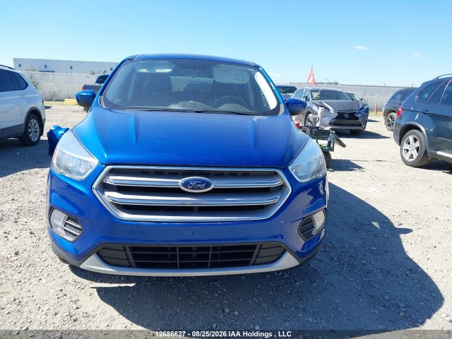 Продажа на аукционе авто 2017 Ford Escape Se, vin: 1FMCU9GD9HUD79935, номер лота: 12686627