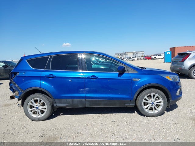 Продажа на аукционе авто 2017 Ford Escape Se, vin: 1FMCU9GD9HUD79935, номер лота: 12686627