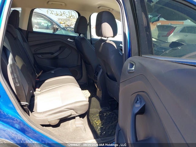 Продажа на аукционе авто 2017 Ford Escape Se, vin: 1FMCU9GD9HUD79935, номер лота: 12686627