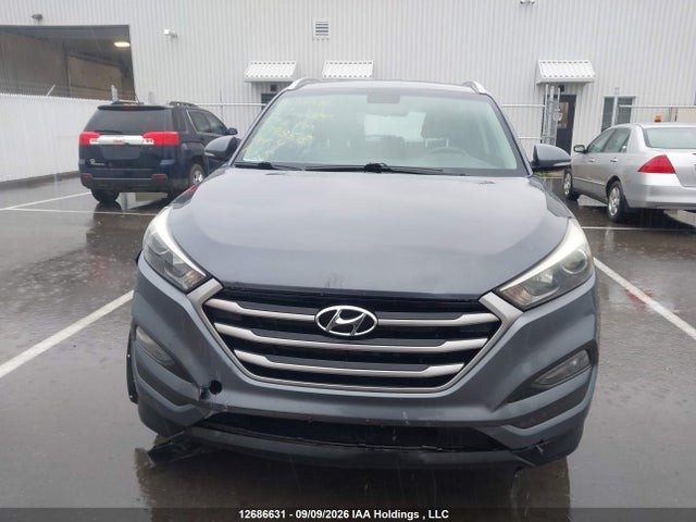12686631 :رقم المزاد ، KM8J33A42JU599858 vin ، 2018 Hyundai Tucson Premium 2.0l مزاد بيع