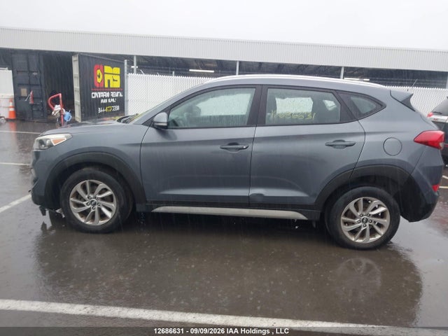 12686631 :رقم المزاد ، KM8J33A42JU599858 vin ، 2018 Hyundai Tucson Premium 2.0l مزاد بيع