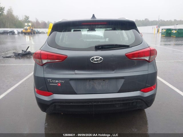 12686631 :رقم المزاد ، KM8J33A42JU599858 vin ، 2018 Hyundai Tucson Premium 2.0l مزاد بيع