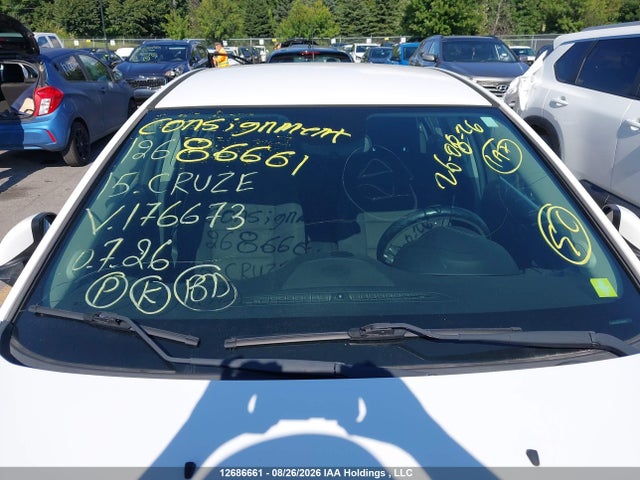 Chevrolet Cruze 2015 1G1PC5SB4F7176673 Image 18