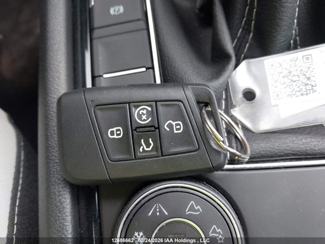 3VVUC7B24TM039371 Volkswagen TAOS SE