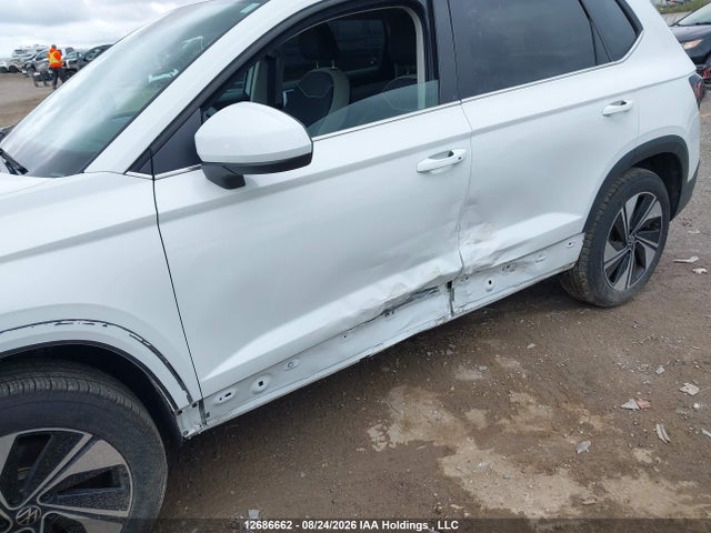 3VVUC7B24TM039371 Volkswagen TAOS SE