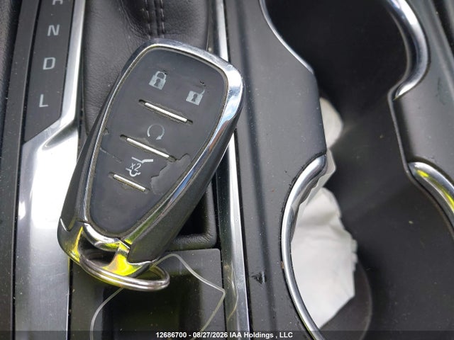 3GNAXXEU8JL295557 Chevrolet Equinox Premier