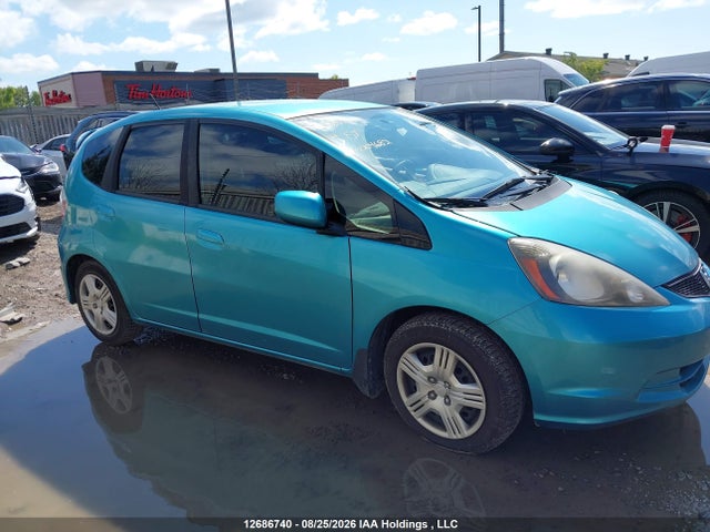 Honda FIT LX 2014 LUCGE8H54E3004682 Image 13