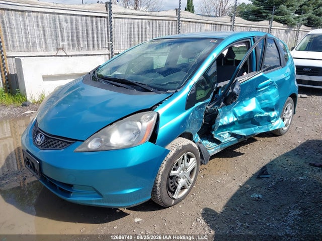 Honda FIT LX 2014 LUCGE8H54E3004682 Image 2