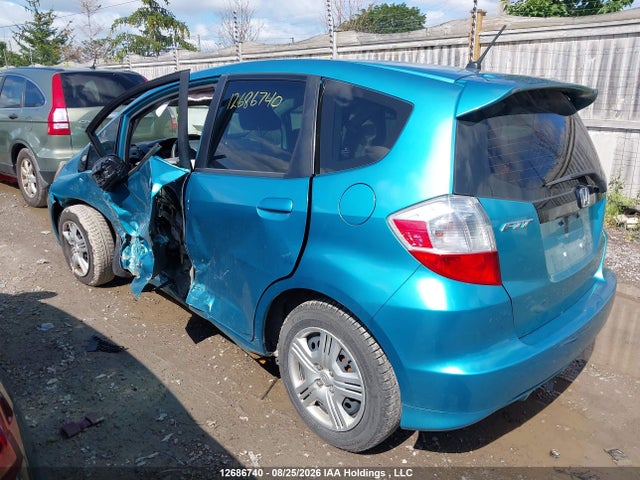 Honda FIT LX 2014 LUCGE8H54E3004682 Image 3