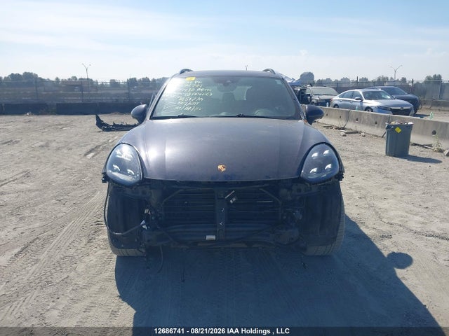 Porsche Cayenne Platinum Edition 2018 WP1AA2A21JKA06083 Image 13