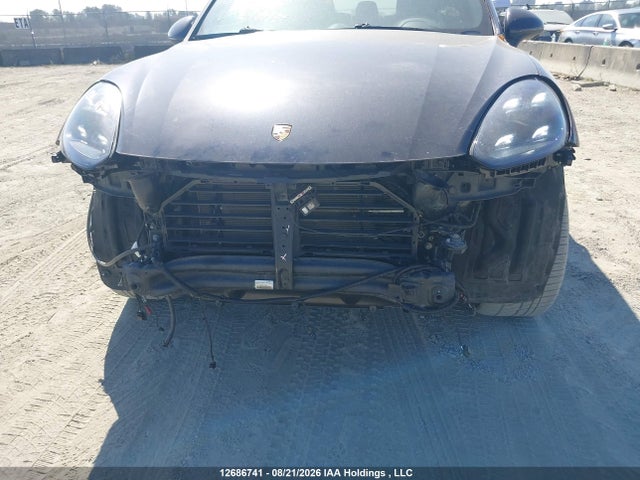 Porsche Cayenne Platinum Edition 2018 WP1AA2A21JKA06083 Image 6