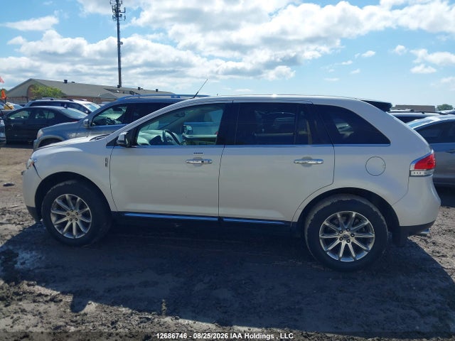 12686746 :رقم المزاد ، 2LMDJ8JK8EBL18970 vin ، 2014 Lincoln Mkx مزاد بيع