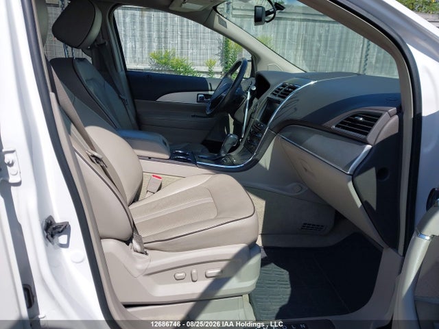 12686746 :رقم المزاد ، 2LMDJ8JK8EBL18970 vin ، 2014 Lincoln Mkx مزاد بيع