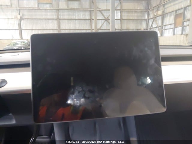 Tesla Model Y 2021 5YJYGDEE1MF182616 Image 16