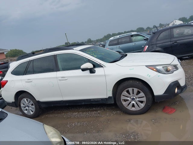 Subaru Outback 2.5i Touring 2018 4S4BSDDC3J3273170 Image 13