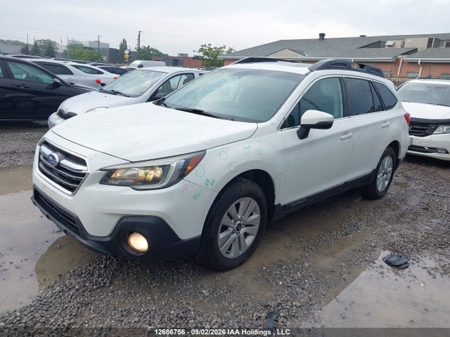 Subaru Outback 2.5i Touring 2018 4S4BSDDC3J3273170 Image 2