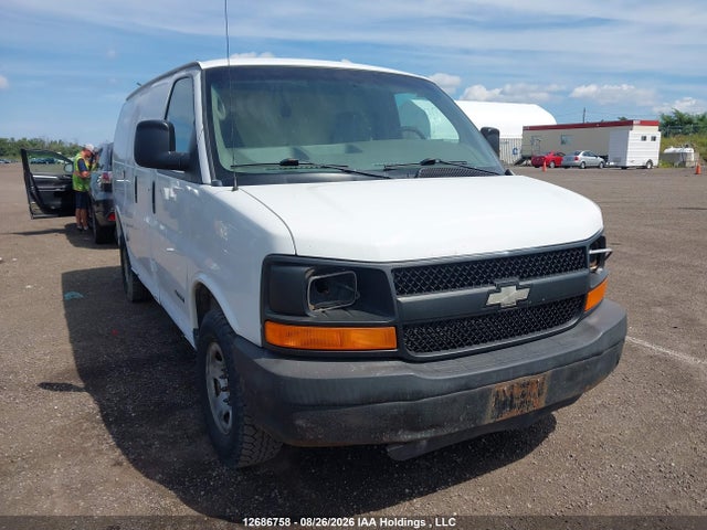 12686758 :رقم المزاد ، 1GCGG25V451236159 vin ، 2005 Chevrolet Express G2500 مزاد بيع