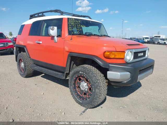 Toyota FJ Cruiser 2014 JTEBU4BF7EK182003 головне зображення