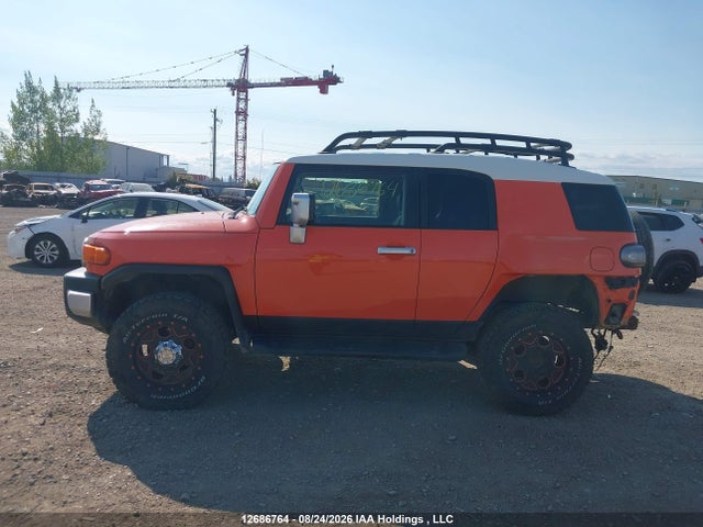 Toyota FJ Cruiser 2014 JTEBU4BF7EK182003 Image 15