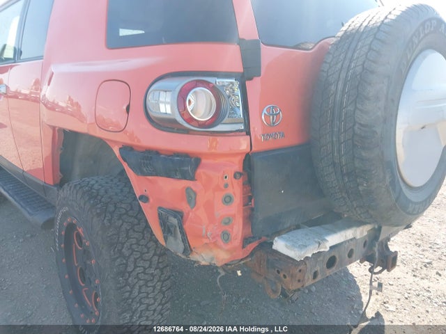 Toyota FJ Cruiser 2014 JTEBU4BF7EK182003 Image 6