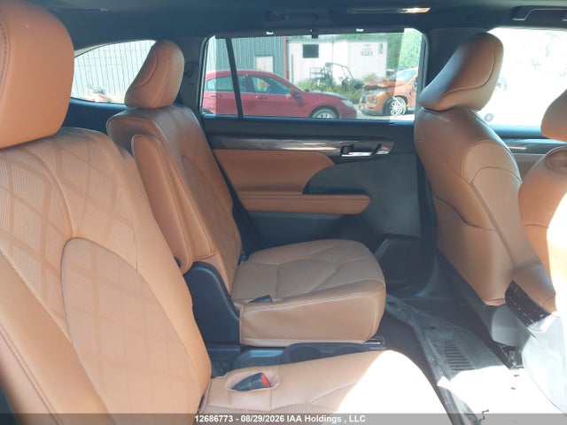 12686773 :رقم المزاد ، 5TDEBRCH8PS110694 vin ، 2023 Toyota Highlander Hybrid Limited/hybrid Platinum مزاد بيع