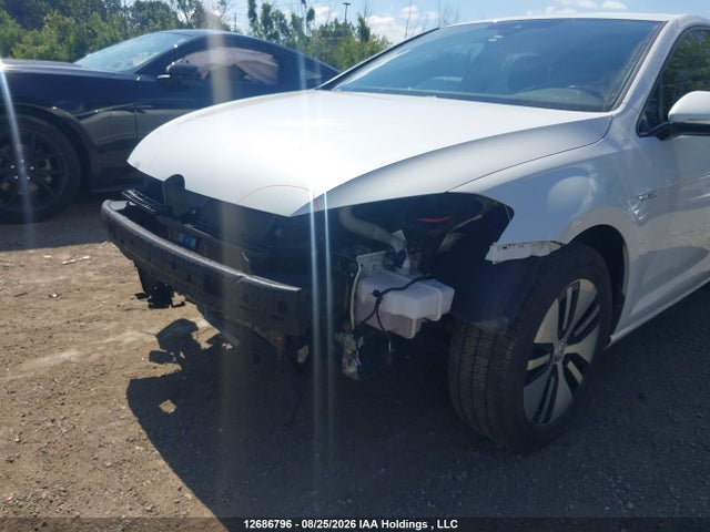 Продаж на аукціоні авто 2018 Volkswagen E-golf Sel Premium, vin: WVWPR7AUXJW912468, номер лоту: 12686796