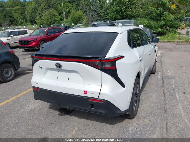 JTMAFAEB8TJ017761 Toyota Bz Xle Fwd