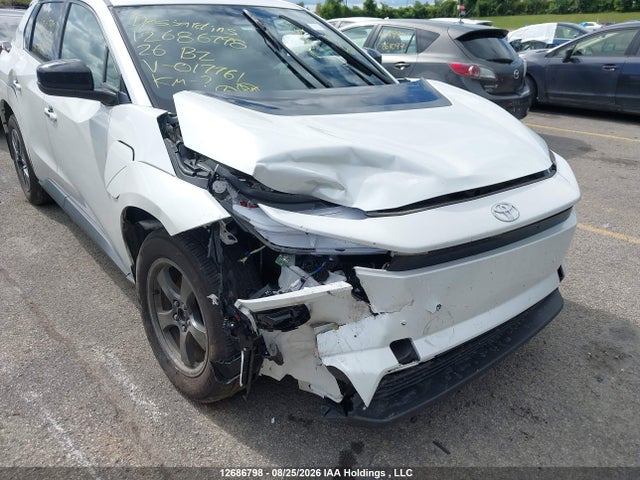 12686798 :رقم المزاد ، JTMAFAEB8TJ017761 vin ، 2026 Toyota Bz Xle Fwd مزاد بيع