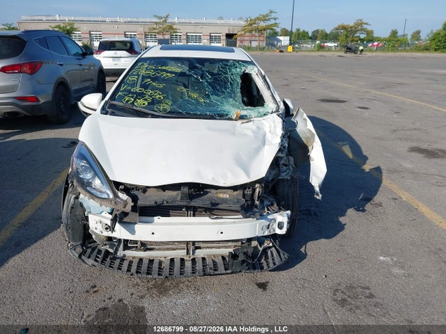Toyota PRIUS C 2018 JTDKDTB31J1600656 Image 12