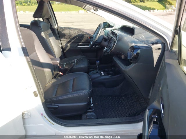 Toyota PRIUS C 2018 JTDKDTB31J1600656 Image 5