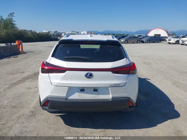Продажа на аукционе авто 2022 Lexus Ux 250h, vin: JTHL9JBH0N2060799, номер лота: 12686813