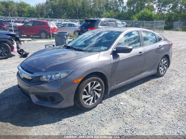 Honda CIVIC SE 2018 2HGFC2F67JH031379 Image 2