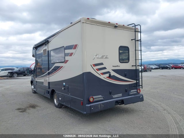 Ford Transit-350 Cutaway 2017 1FDWS8PV2HKA99341 Image 3