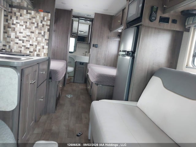 Ford Transit-350 Cutaway 2017 1FDWS8PV2HKA99341 Image 8
