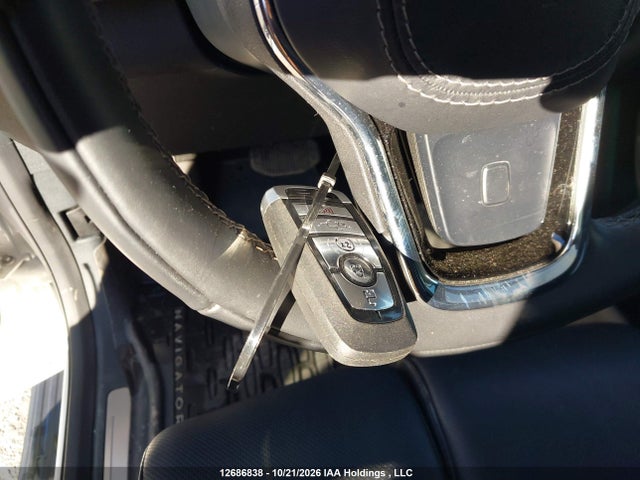 Продажа на аукционе авто 2025 Lincoln Navigator L Reserve, vin: 5LMJJ3LG7SEL11855, номер лота: 12686838