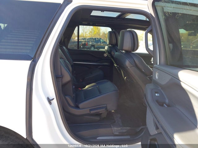 Продажа на аукционе авто 2025 Lincoln Navigator L Reserve, vin: 5LMJJ3LG7SEL11855, номер лота: 12686838