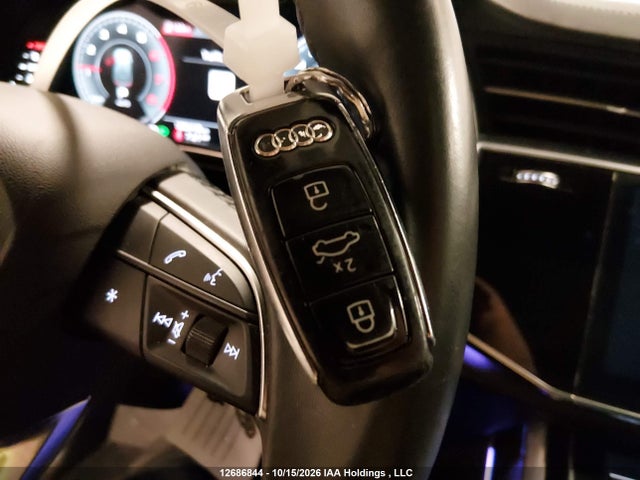 12686844 :رقم المزاد ، WA1FVAF11MD030229 vin ، 2021 Audi Q8 Prestige S-line مزاد بيع