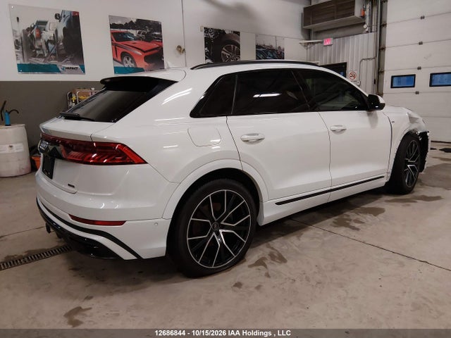 12686844 :رقم المزاد ، WA1FVAF11MD030229 vin ، 2021 Audi Q8 Prestige S-line مزاد بيع