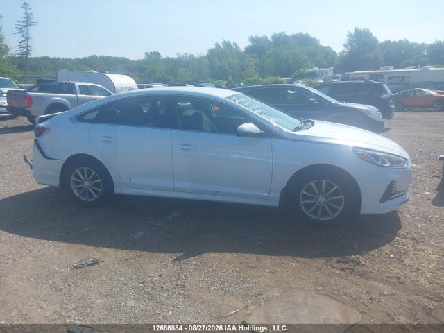 Hyundai SONATA GL 2018 5NPE24AF6JH671607 Image 13