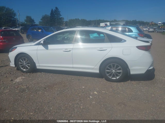 Hyundai SONATA GL 2018 5NPE24AF6JH671607 Image 14